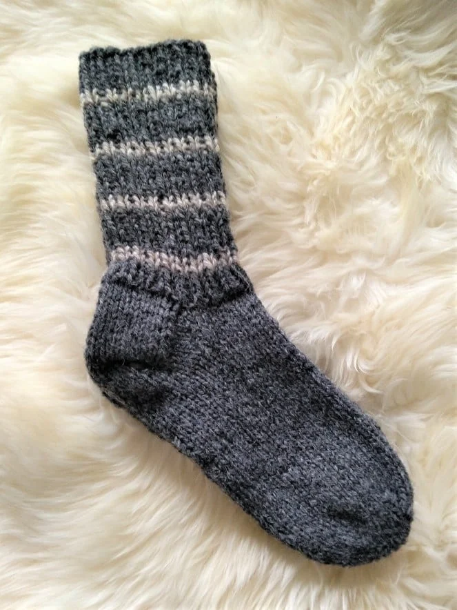 Handgestrickte Merino-Wollsocken aus regionaler Wolle